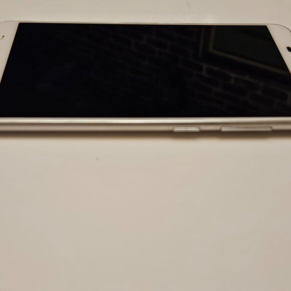 ASUS ZenFone 3 Max (Z01BDC) - 32GB Storage - Picture 6 of 14